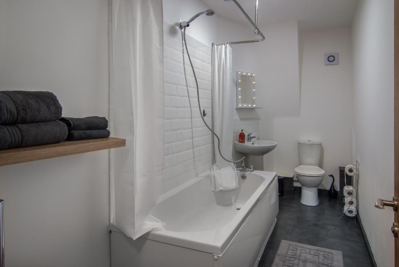 Stunning Church Conversion Close To The Tower Blackpool Extérieur photo